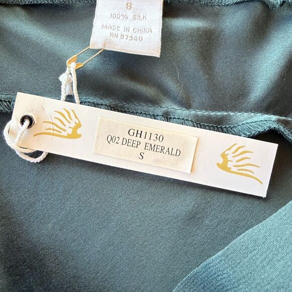 NWT Gold Hawk 100% Silk Embroidered Camisole in Deep Emerald Green Size Small - Picture 5 of 9